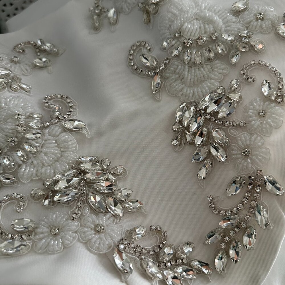 Everly Set - Picture 2 of 6